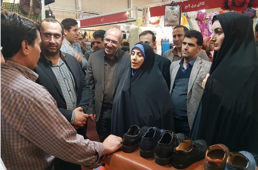خانم مهندس زرآبادی نماینده مردم قزوین،آبیک و البرز در مجلس شورای اسلامی:باید تلاش کنیم تا کفش دانسفهان را به عنوان یک برند معتبر و با کیفیت در سطح کشور معرفی شود.