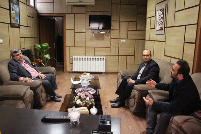 دیدار رییس اتحادیه درودگران استان قزوین با مدیرعامل شرکت نمایشگاههای بین المللی استان قزوین