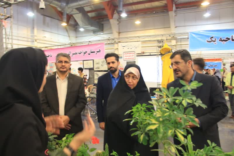 افتتاح نمایشگاه توانمندی های تولیدی و خدماتی مدارس سطح متوسطه استان قزوین 