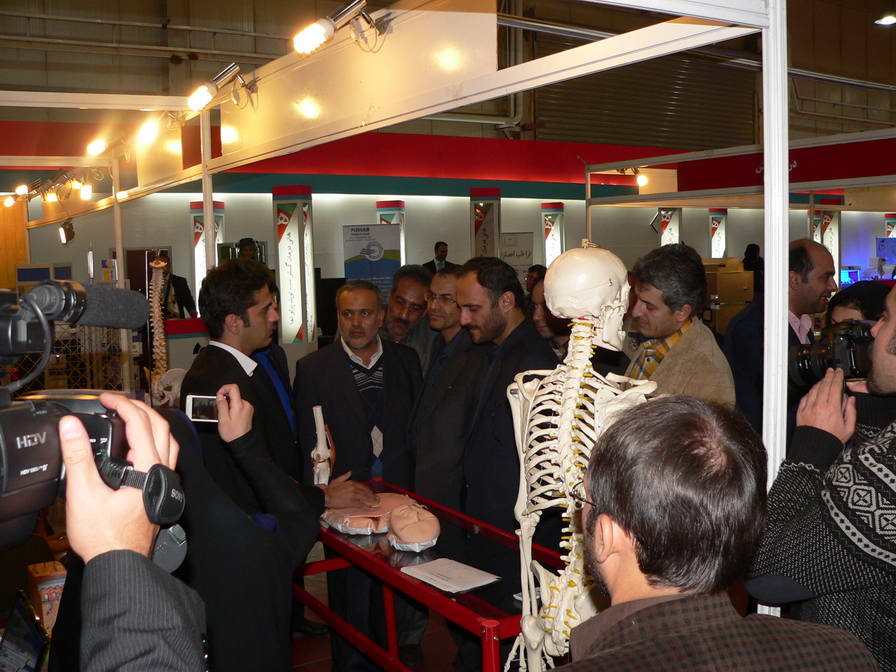 گزارش تصویری برگزاری اولین نمایشگاه تجهیزات پزشکی ،آرایشی و بهداشتی 