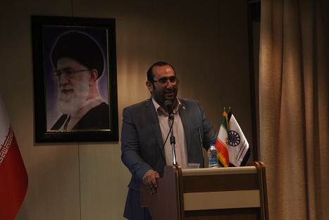 مدیرعامل شرکت نمایشگاههای بین المللی استان قزوین : دستیابی به رشد اقتصادی نیازمند ترویج فرهنگ استفاده از کالای ایرانی و حمایت از تولیدات داخلی است