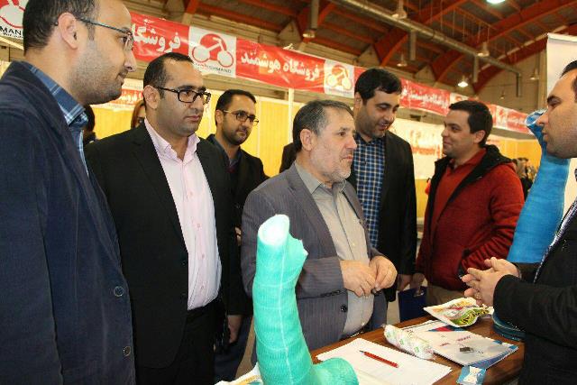 بازدید نماینده مردم تاکستان در مجلس شورای اسلامی از سومین نمایشگاه تجهیزات پزشکی،آرایشی و بهداشتی